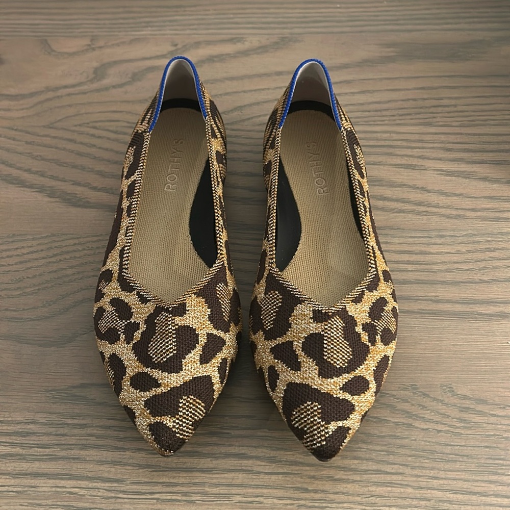 Rothy’s The Point II — size 7.5 Metallic Cat